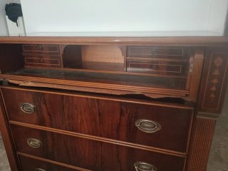 Cómoda de madera