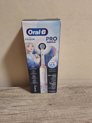 Cepillos Oral-B Junior 6+ y Kids 3+