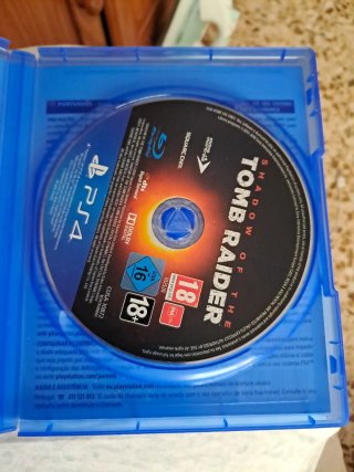 Shadow of the Tomb Raider PS4