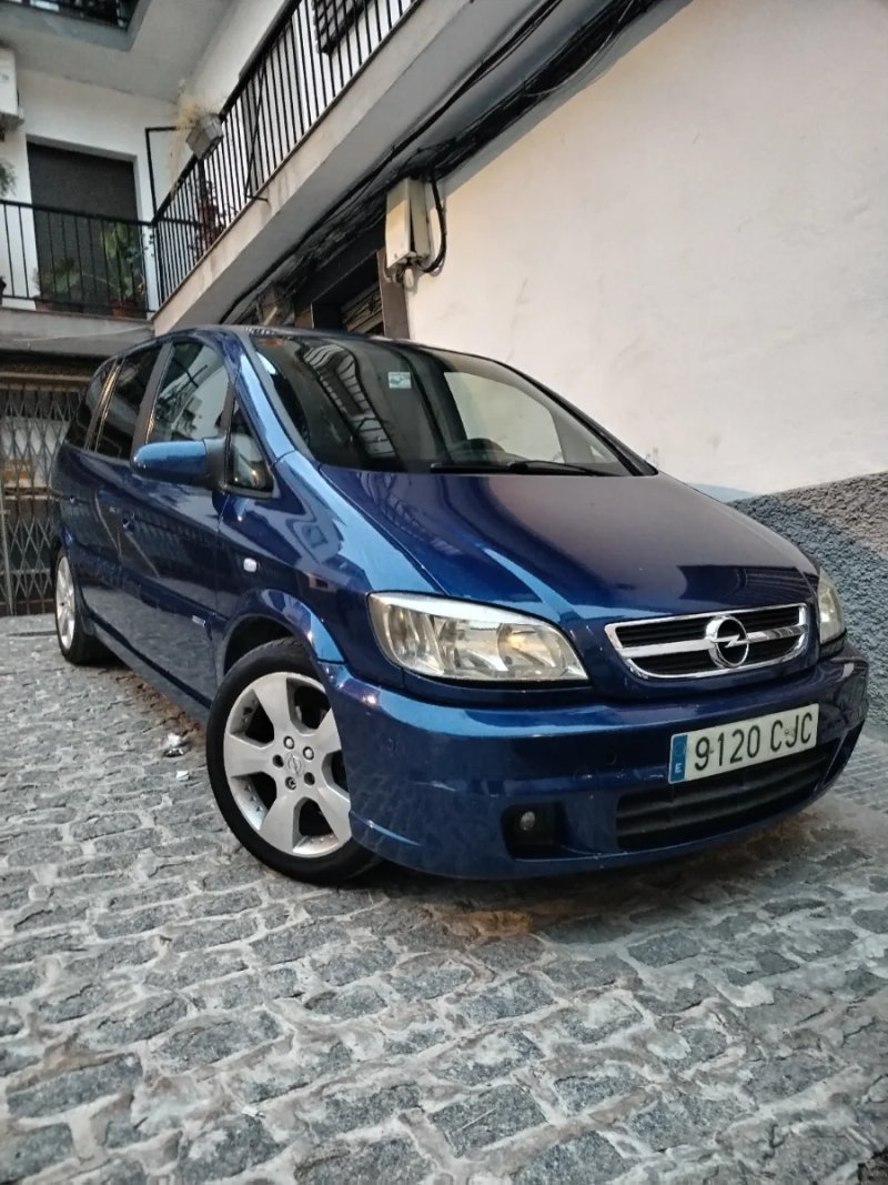 Opel Zafira 2.2 dti 125cv...edition OPC - foto 1