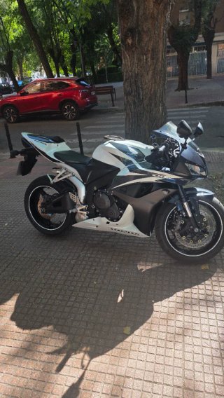 Honda CBR 600 RR 2007 PC40