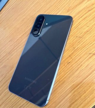 Samsung A56 Negro/Plateado
