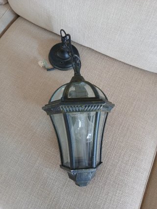 Farol de metal y cristal