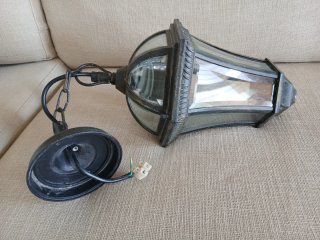 Farol de metal y cristal