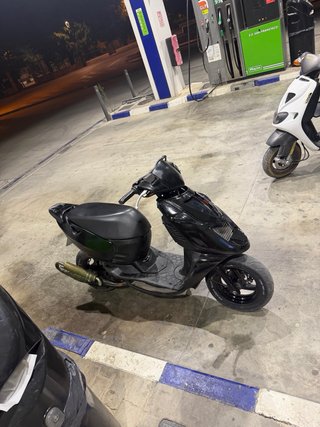 Aprilia Sonic Negra