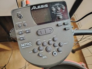 Batería Electrónica Alesis Nitro Mesh