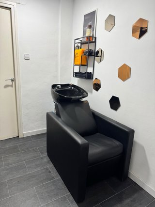 Traspaso de Barberia en el Centro de Barcelona