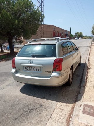 Toyota Avensis 2004