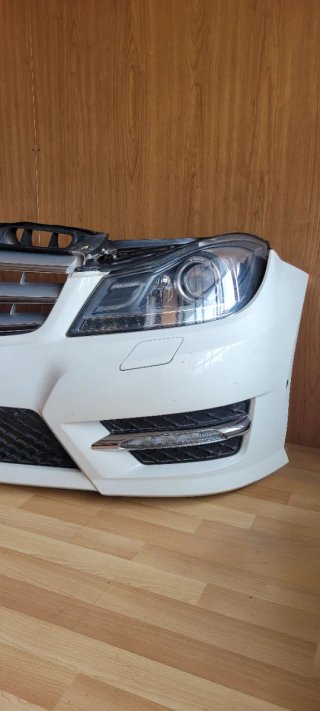 Frontal W204 AMG