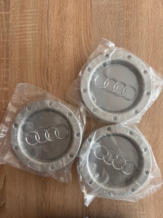 Tapas de Centro de Rueda Audi (3 unidades)