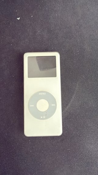 Apple iPod Nano 1GB Plata
