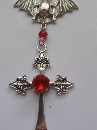 Collana Gothic - Vampire con cristallo zircone .