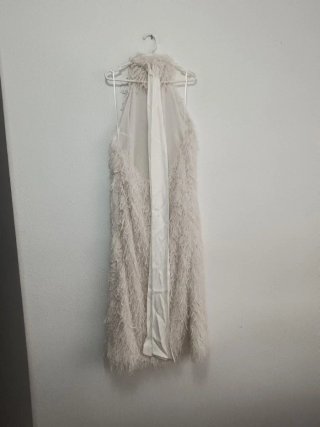 Vestido largo Zara plumas halter talla M