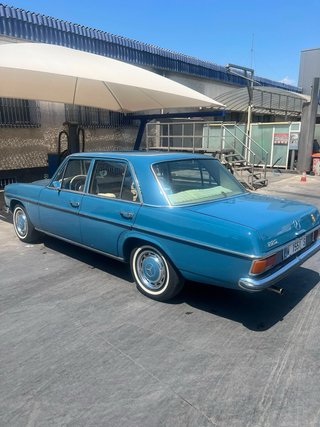 Mercedes-Benz W115 1980