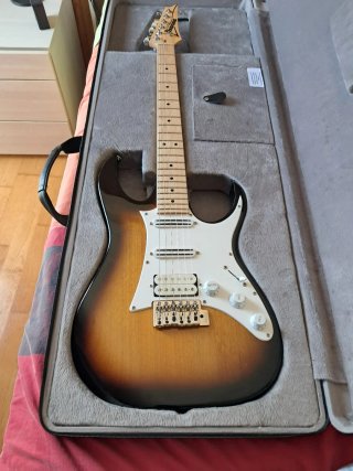 IBANEZ AT10P -SB Andy Timmons Guitarra
