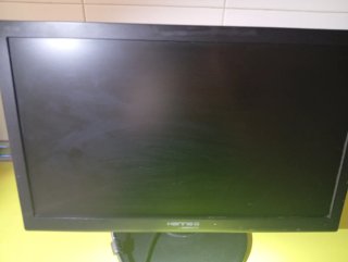 Ordenador Dell Negro y Monitor