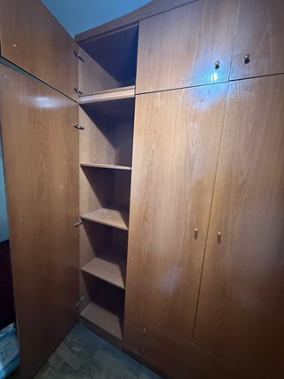 Armario de madera 3 puertas