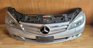 Frontal Mercedes W204