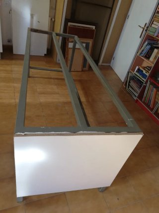 Estructura metálica soldada para mesa