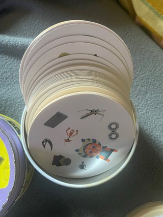 Juegos de mesa: Dobble, Star Wars, Marvel