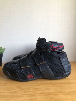 Zapatillas Nike Zoom LeBron Negras
