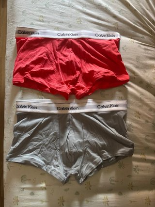 Calzoncillos Calvin Klein Talla L (Rojo y Gris)