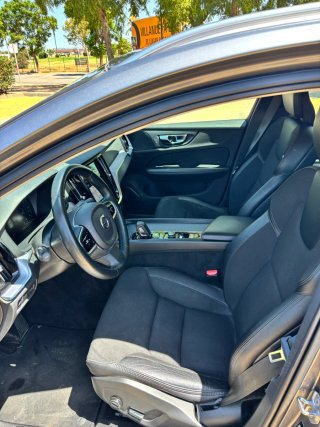 Volvo V60 Cross Country B4 2021