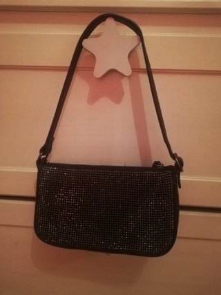 Bolso de fiesta negro con pedrería