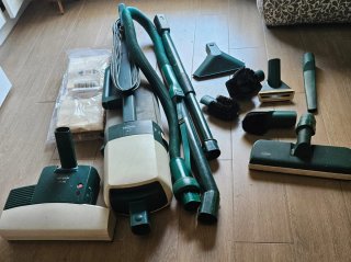 Aspiradora Vorwerk VK121 con ET340