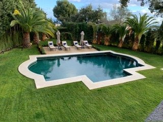 Mantenimiento integral de villas y jardines.