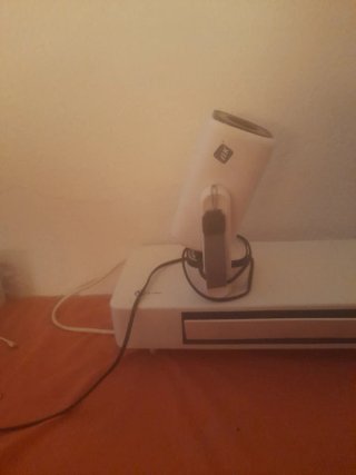 Proyector blanco y negro