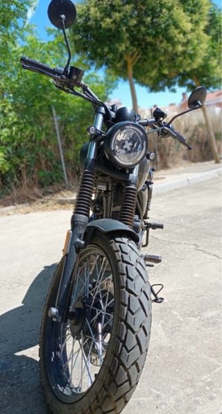 Brixton Cromwell 125 ABS Negra y Marrón
