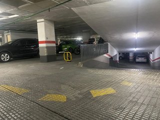 Garaje en venta en La Nova Esquerra de l'Eixample en Barcelona
