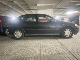 Garaje en venta en La Nova Esquerra de l'Eixample en Barcelona