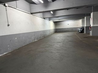 Garaje en venta en La Nova Esquerra de l'Eixample en Barcelona