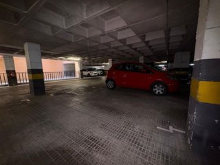 Garaje en venta en La Nova Esquerra de l'Eixample en Barcelona