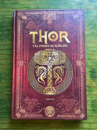 Thor y el poder de Mjolnir