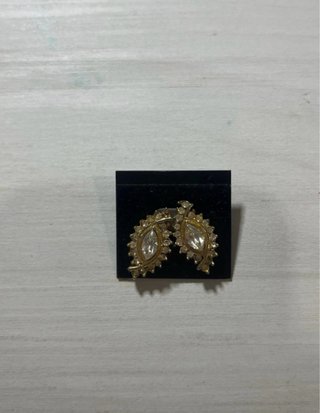 Conjunto de pendientes clip dorados