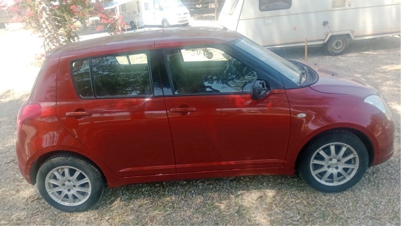 Suzuki Swift 2008 - foto 1