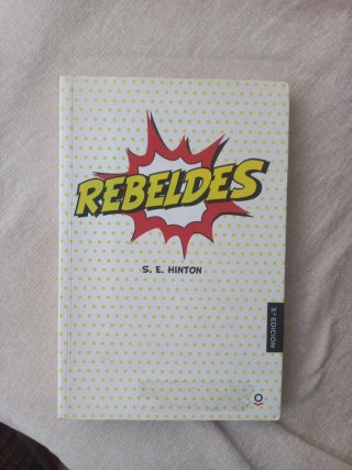 Libro lectura Rebeldes.