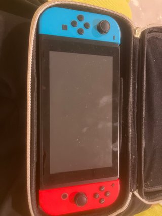 Nintendo Switch + Accesorios(precio negociable)