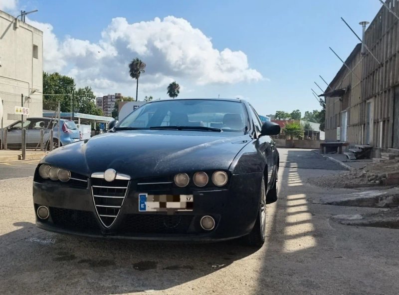 Alfa Romeo 159 - foto 1