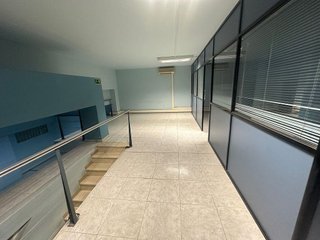 Local comercial en venta en Sants-Badal en Barcelona
