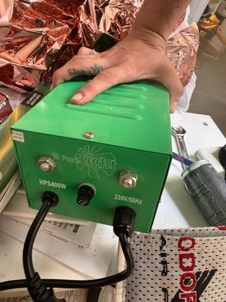 Kit de cultivo pra interior con armario