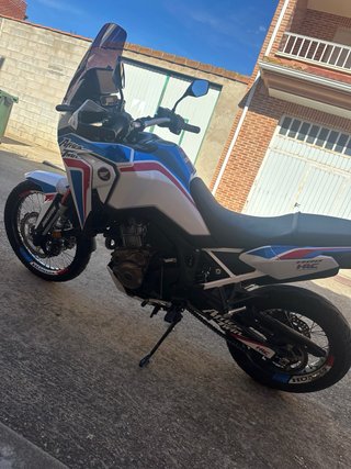 Honda CRF 1100L Adventure Tricolor