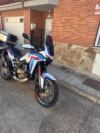 Honda CRF 1100L Adventure Tricolor