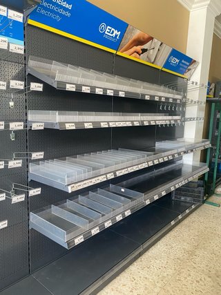 Estanterías metálicas para tienda (gris)