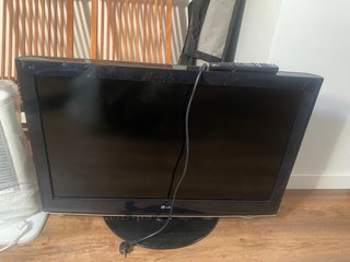 Televisión LG Negra.Coger Bilbao,Ezcaray o Burgos.