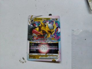 Carta Pokémon V-ASTRO Giratina 131/196