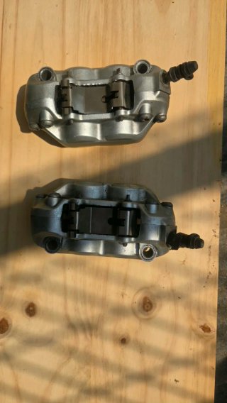Pinzas Brembo 4 pistones Ducati Multistrada